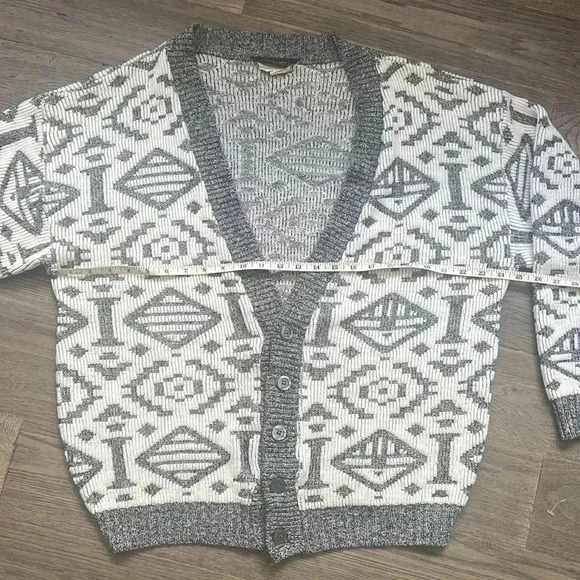 Serge Saint Yves | Vintage grey and white patterned knit sweater cardigan - Picture 8 of 11